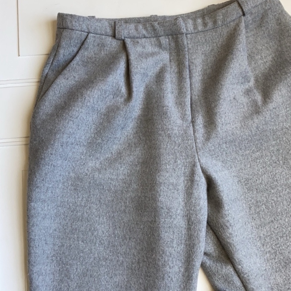ASOS Super Soft Gray Pleated Dress Pants Size 4 - Picture 2 of 7